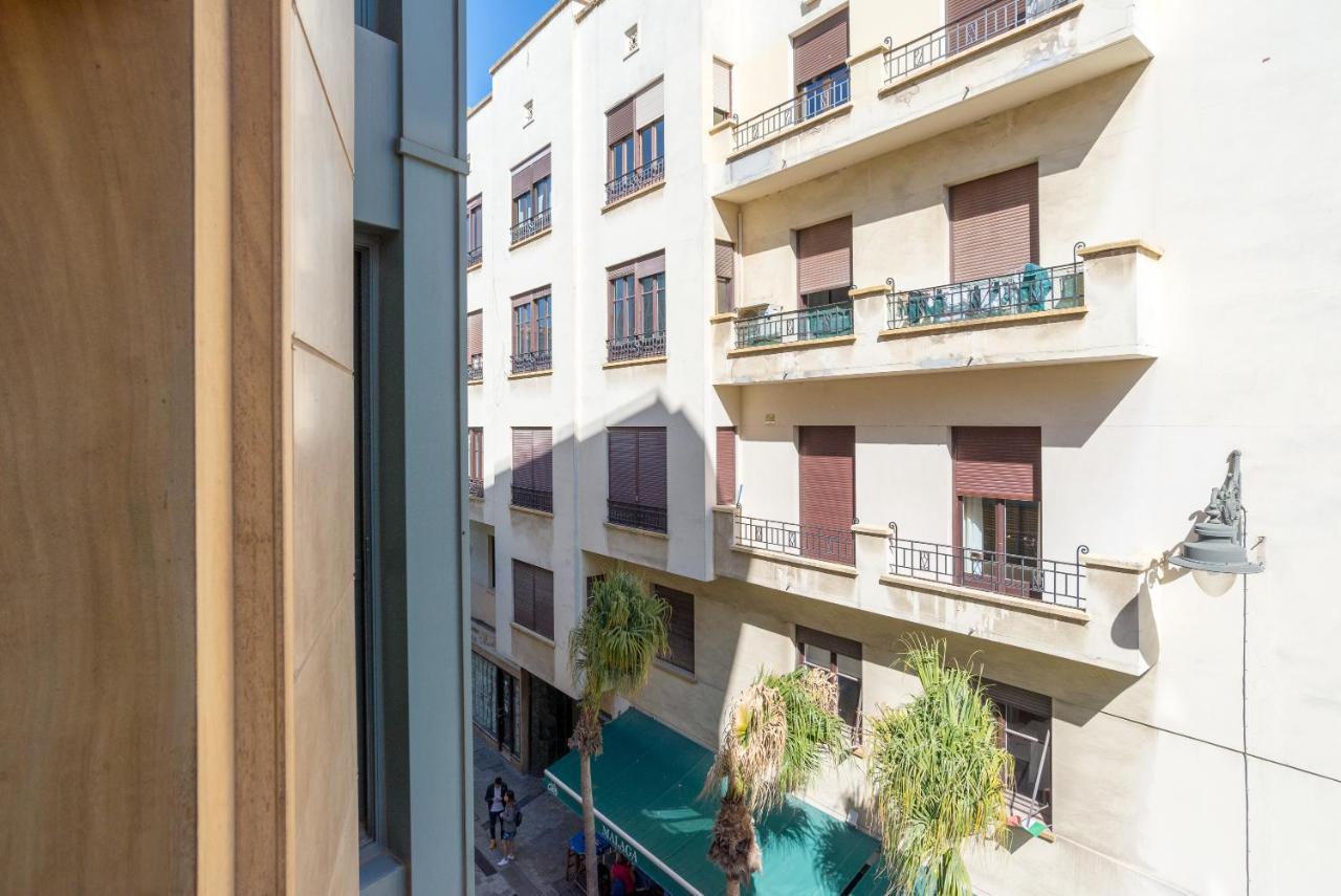Plaza Uncibay Malaga Exterior photo